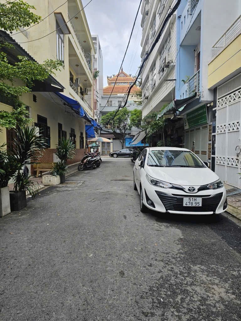 NHÀ HẺM 7M  ĐỒNG ÐEN TÂN BÌNH  (4.5×20 ) 4 TẦNG  CHỈ  14TY X