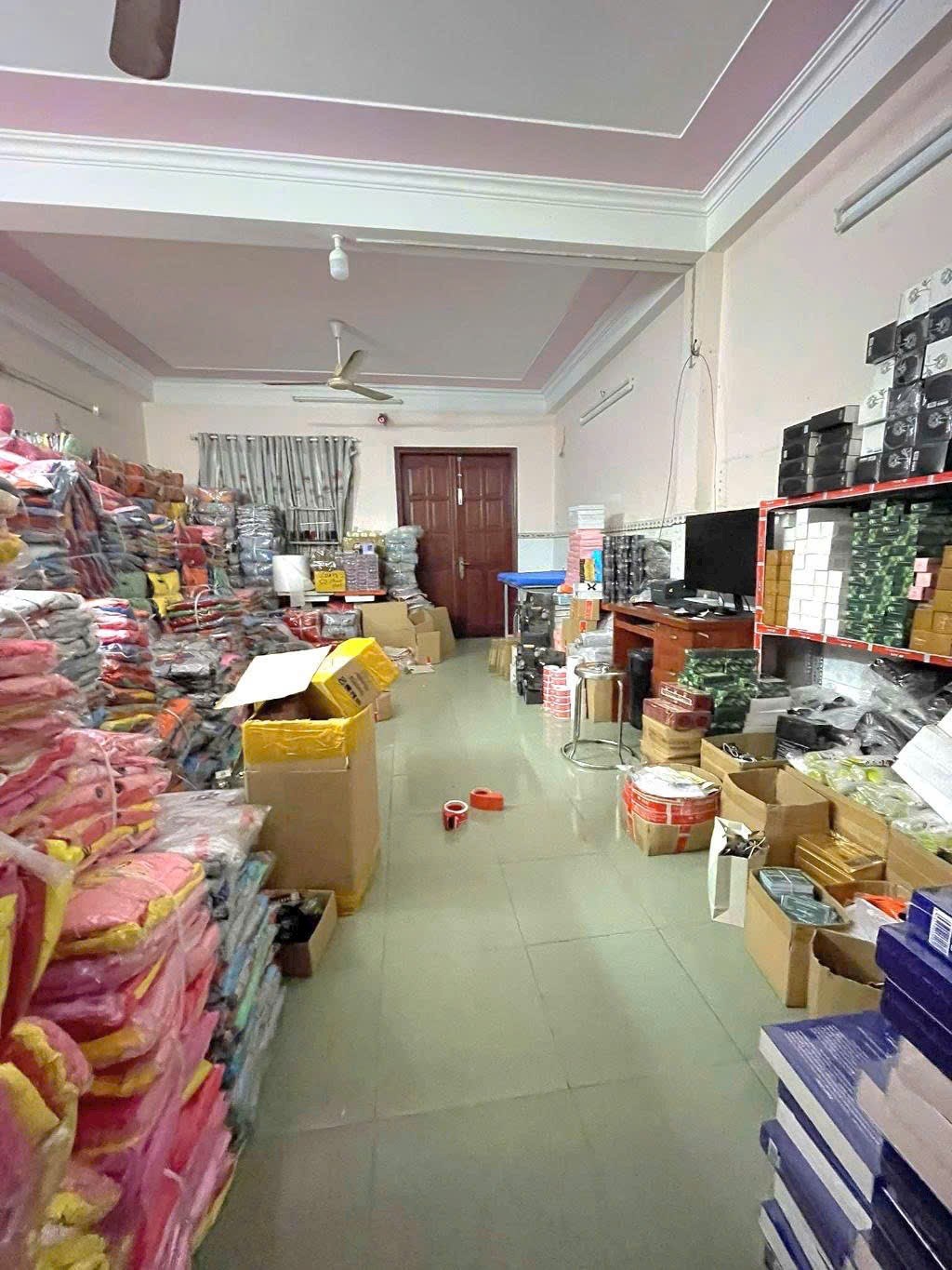 NHÀ HẺM 7M  KHU  VỰC  VIP BÀU CÁT TÂN BÌNH 100M2 5 TẦNG  CHỈ 17TY X
