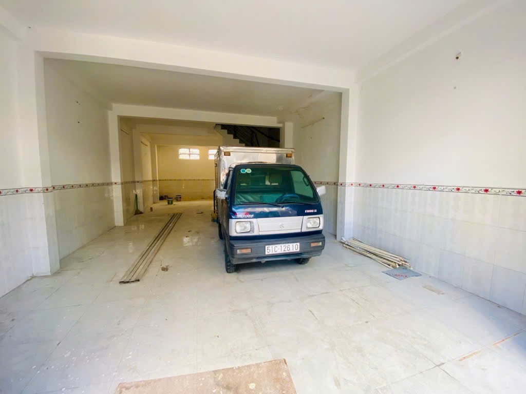 NHÀ HẺM 6M ĐƯỜNG  LÊ VĂN QUỚI BÌNH TÂN  106M2 4 TẦNG  CHỈ 7TY X