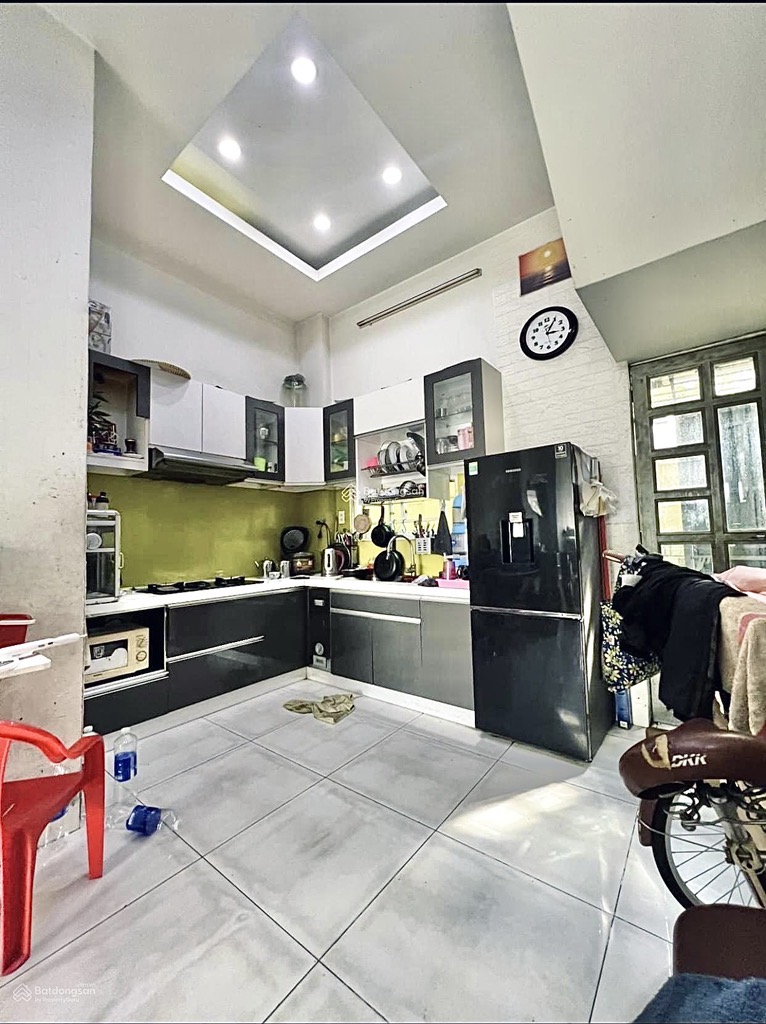 - Bán  Mặt Tiền kênh Tân Hóa 45m2-4 tầng-nở hậu,có lề đường 3 m - 8.x tỷ