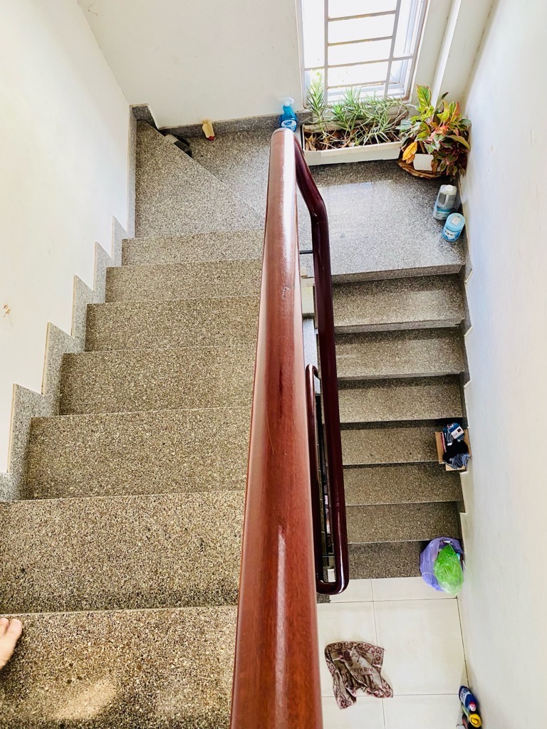 - Bán  Mặt Tiền kênh Tân Hóa 45m2-4 tầng-nở hậu,có lề đường 3 m - 8.x tỷ