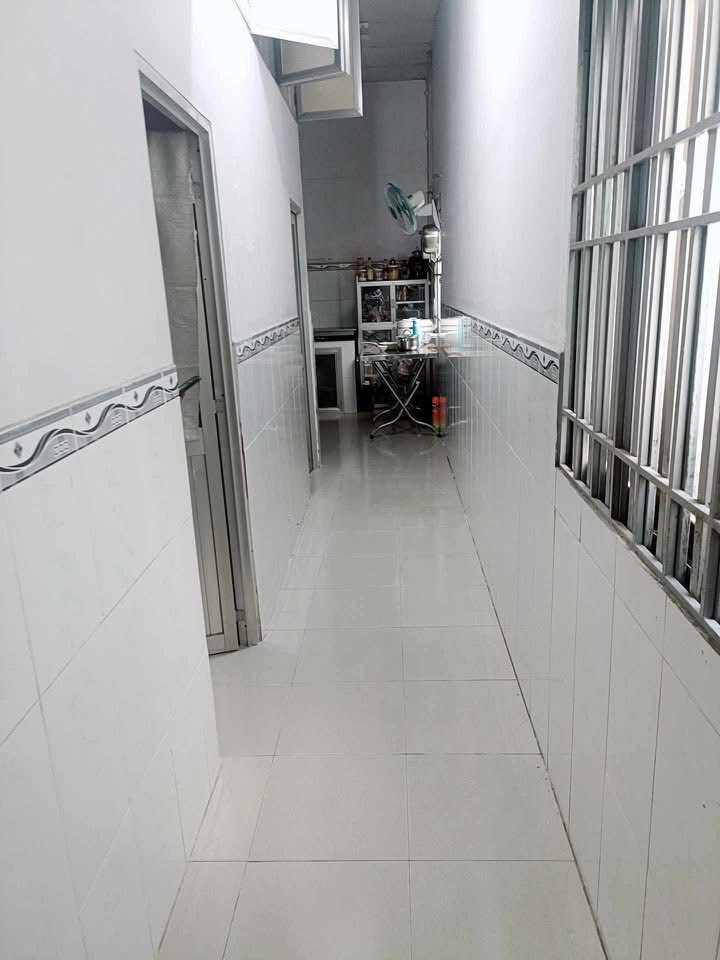 Bán nhà khu vực Thủ Đức    Đường rộng 5m , 75 ㎡ , nhà trệt , 2 phòng ngủ , 1wc
