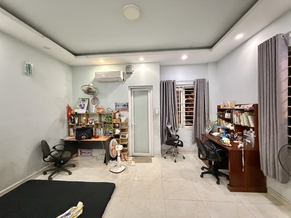 Nhà đẹp 3 tầng DT 63.4m2  Phú Hưng thịnh ql1k nối phạm văn đồng giá đẹp 5.5ty