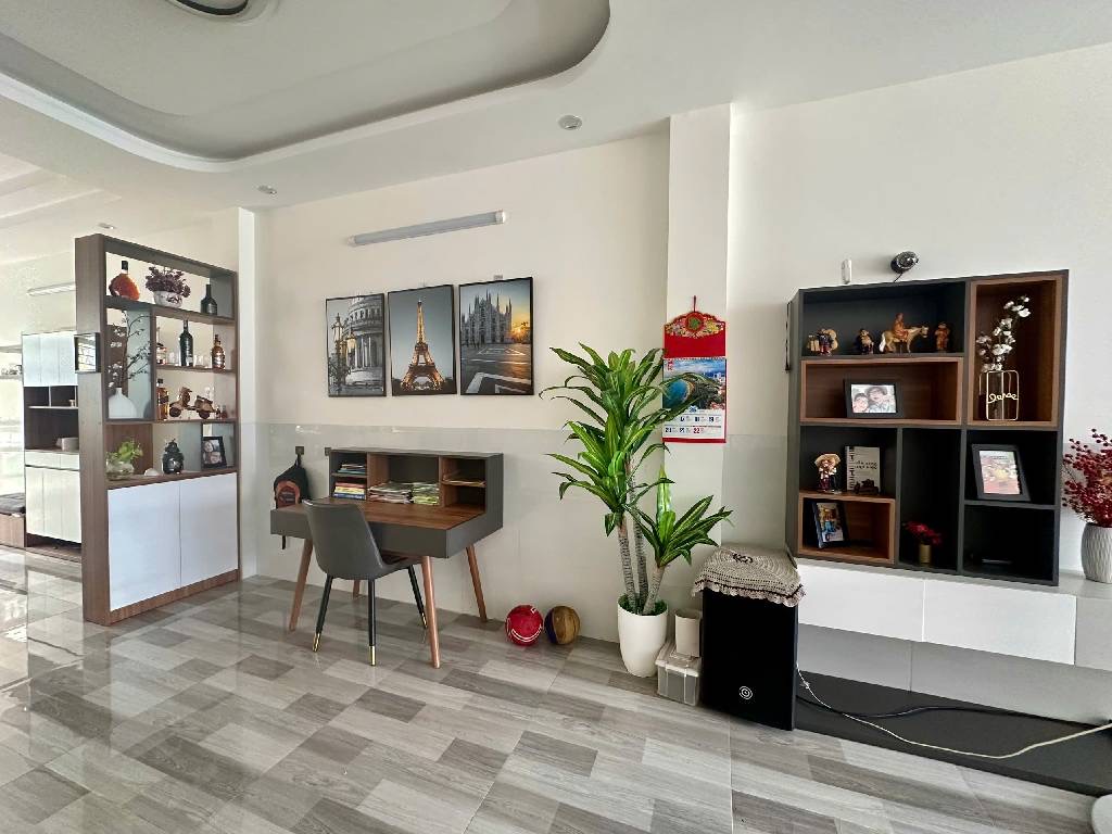 Nhà mới 4 tầng x 110m2 - giá 6,1 ty - an Phú thuận an- tặng full nội thất hiện đại.