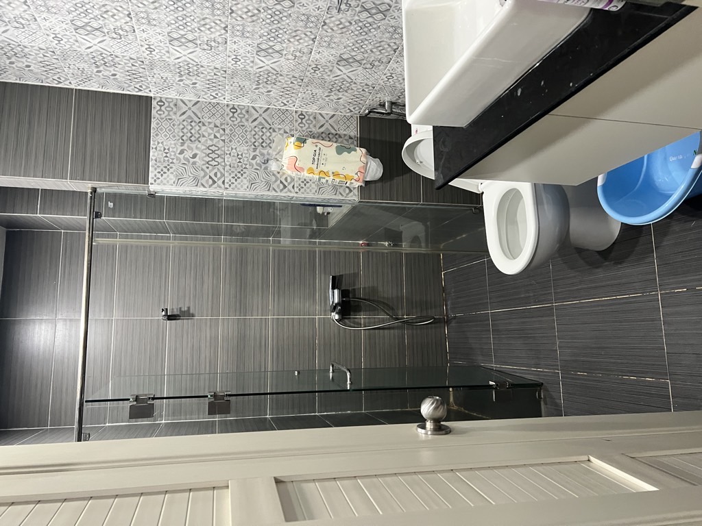 Nhà 3 tầng mới xây - 68 m2 - lò lu tp thủ Đức-giá 6,8 ty