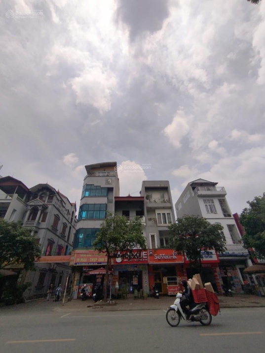 Bán gấp mặt phố Phan Đăng Lưu 2 mặt tiền kinh doanh 120 m2 4 tầng, giá 7,8 tỷ