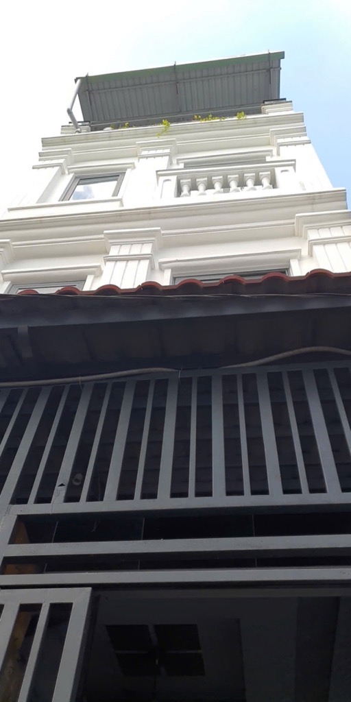 Bán nhà HXH Dương Quảng Hàm, Phường 5, Gò Vấp, giá siêu rẻ, ngộp bank ra ngay