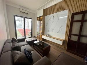 Bán nhà phố Tư Đình_nhà mới_5 tầng_ diện tích 30m2_6,7 tỷ có thương lượng