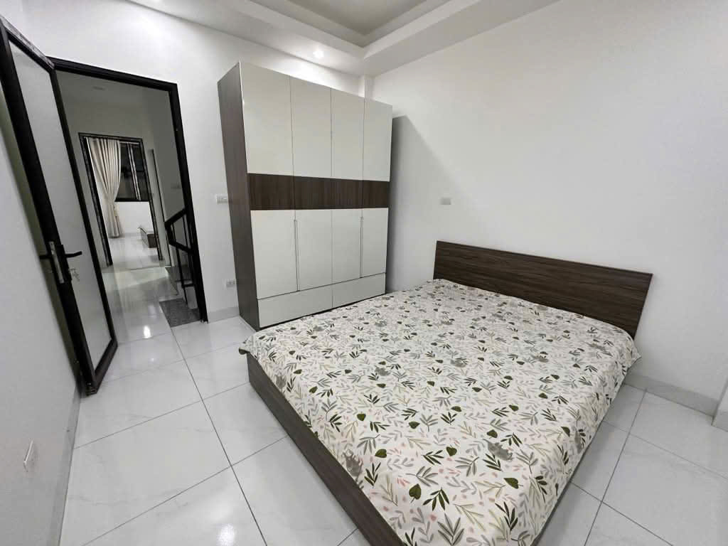Nhà đẹp Long Biên FULL nội thất nhập khẩu .