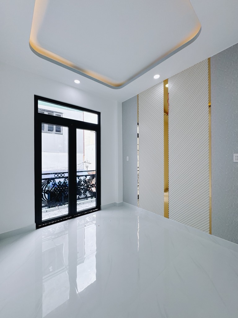 Bán nhà riêng tại Đường Tôn Thất Thuyết, Phường 8, Quận 4, TP.HCM diện tích 33m2 giá 4.7 Tỷ