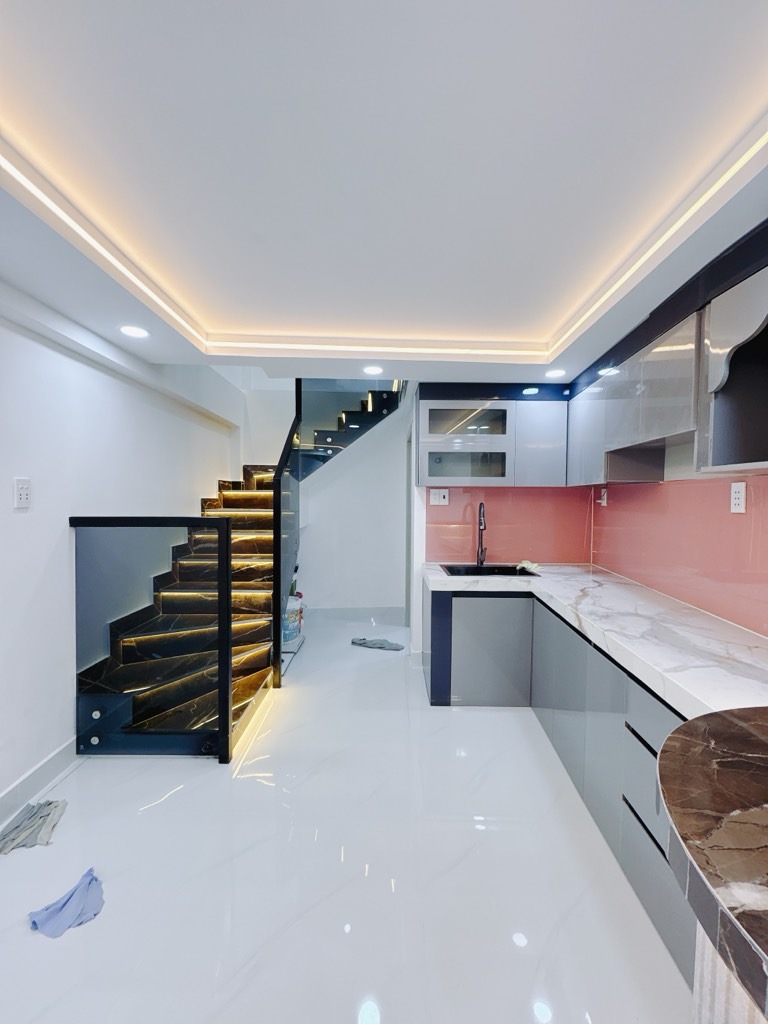 Bán nhà riêng tại Đường Tôn Thất Thuyết, Phường 8, Quận 4, TP.HCM diện tích 33m2 giá 4.7 Tỷ
