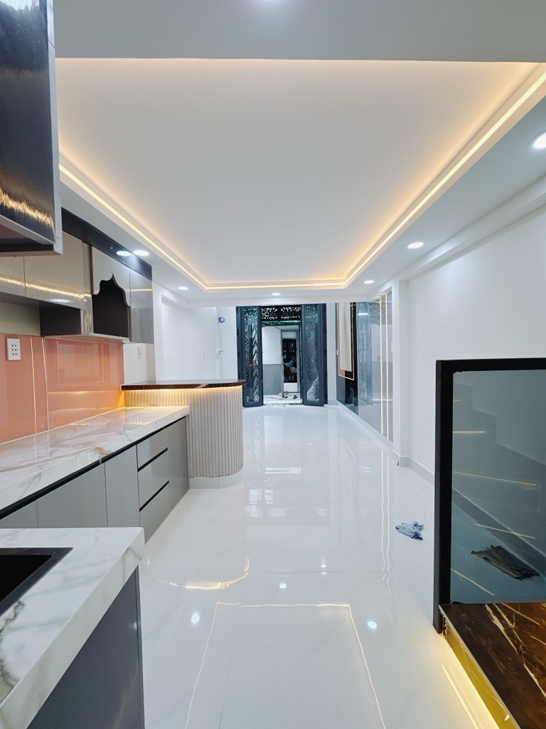 Bán nhà riêng tại Đường Tôn Thất Thuyết, Phường 8, Quận 4, TP.HCM diện tích 33m2 giá 4.7 Tỷ