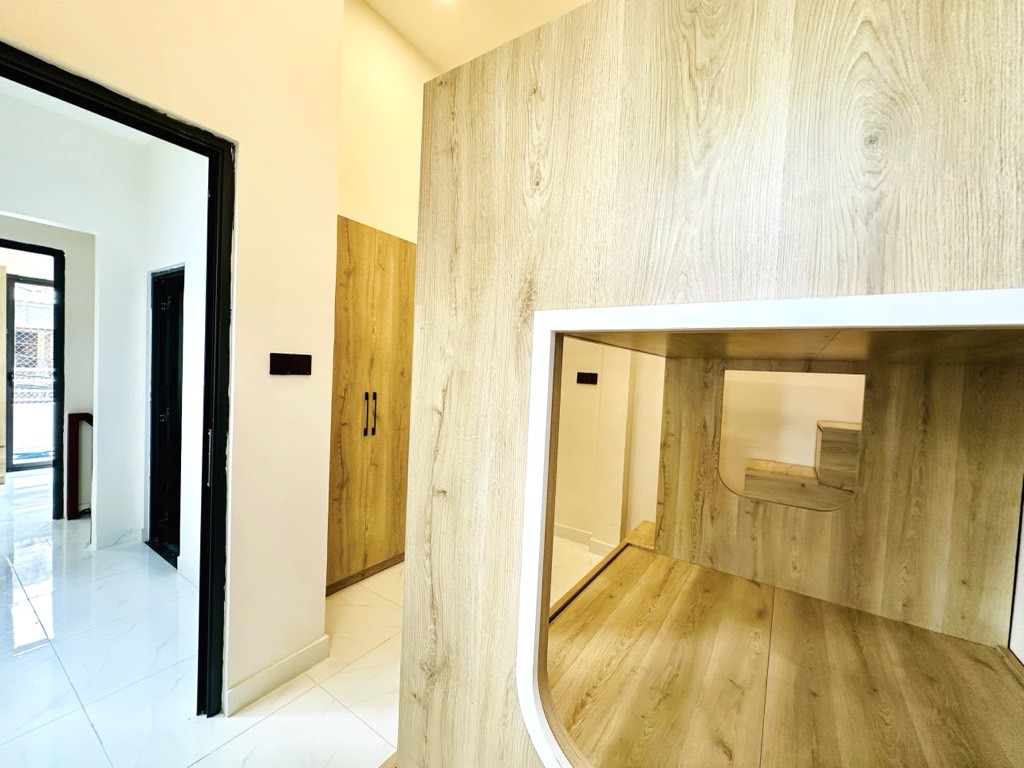 bán nhà mặt tiền, kinh doanh sầm uất, tại đoàn văn bơ, quận 4, TP Hồ Chí Minh