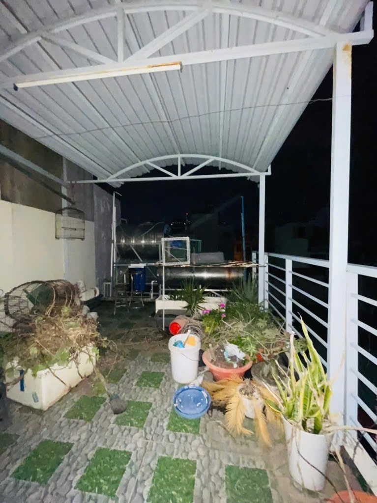 bán nhà 4 tần, mặt tiền đường số, xe hơi quay đầu thoải mái. thích hợp kinh doanh, mua bán, hoặc vừa ở vừa đầu tư.