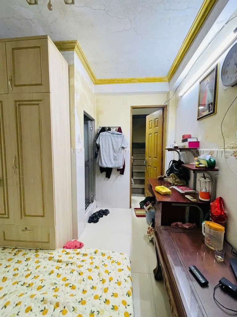 bán nhà 4 tần, mặt tiền đường số, xe hơi quay đầu thoải mái. thích hợp kinh doanh, mua bán, hoặc vừa ở vừa đầu tư.