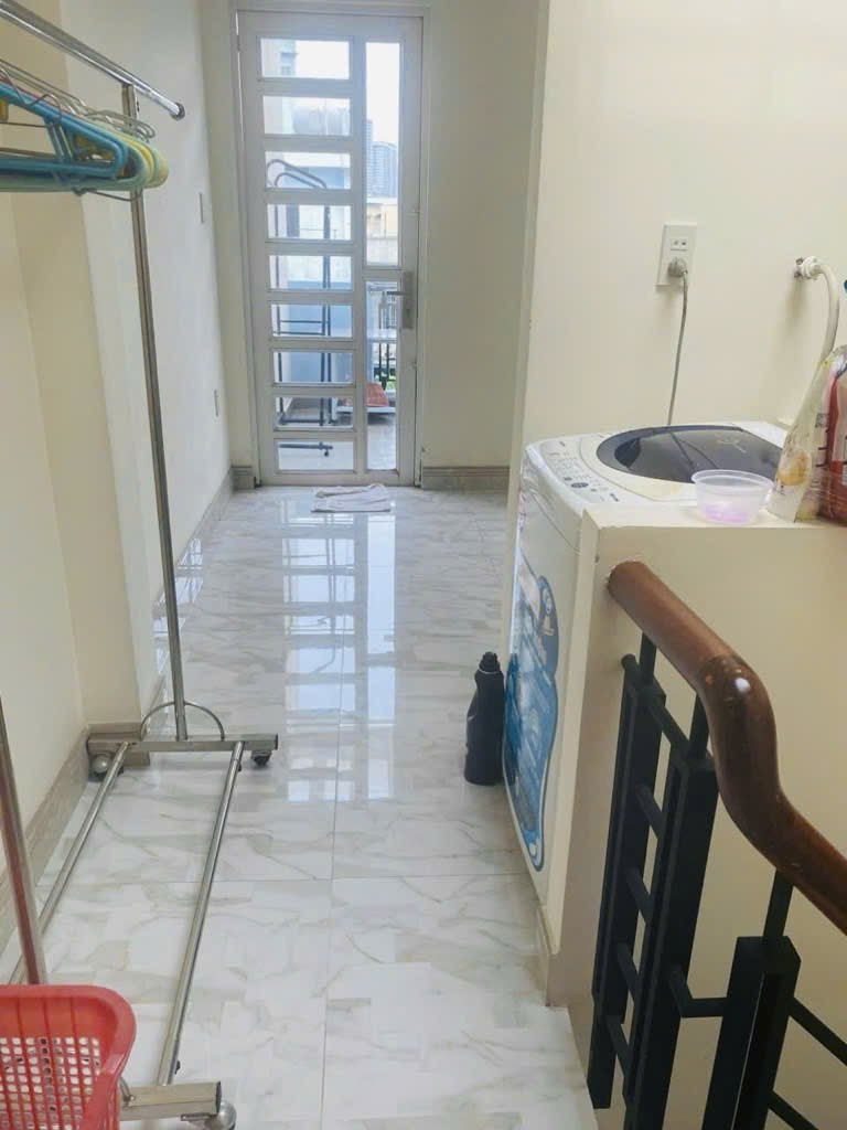 chính chủ cần bán căn nhà mặt tiền khủng. dòng tiền rất ổn định. dt 68.5m² giá 6 tỷ.