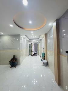 chính chủ cần bán nhà tại đường Đoàn Văn Bơ quận 4. dt 38.4. giá 4.55 tỷ. nhà mới, đẹp