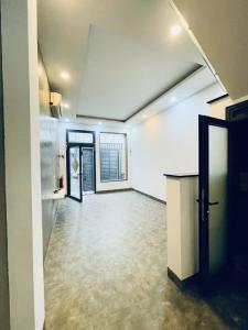 chính chủ cần bán căn nhà tại đường tôn thất thuyết quận 4 TP Hồ Chí Minh.