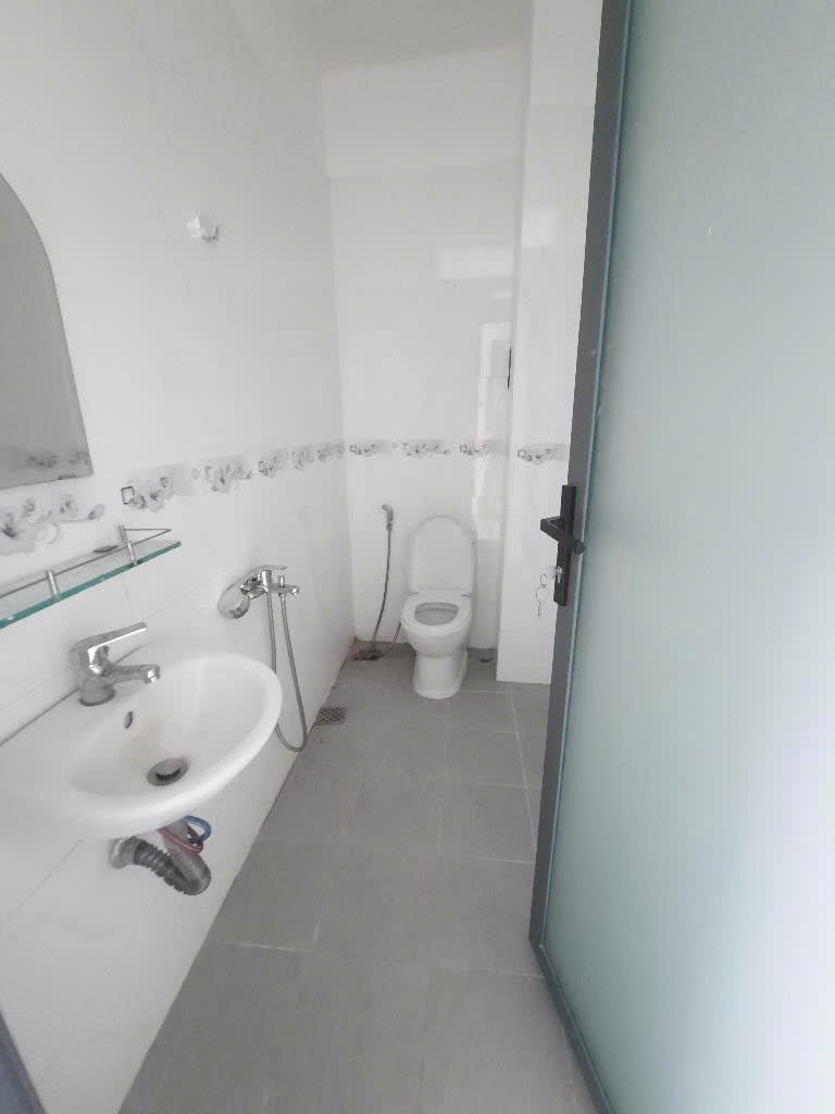 Bán nhà mặt tiền view sông đường Lưu Hữu Phước