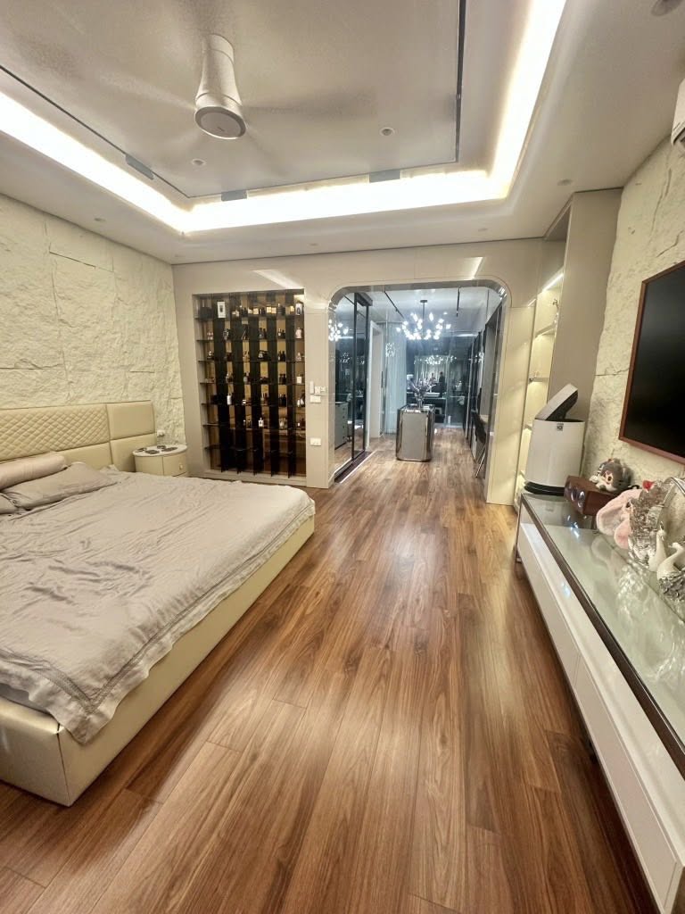 HIẾM SẴN NHÀ 2 TẦNG CHỈ VIỆC VỀ Ở OTO NGỦ TRONG ĐẤT