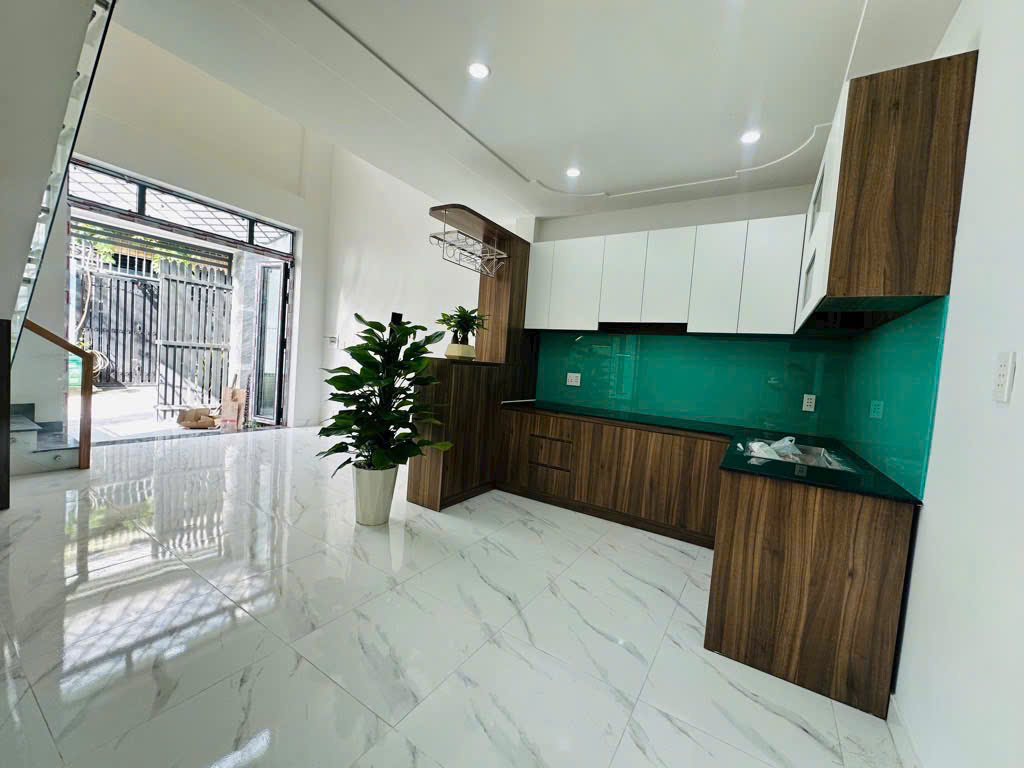 CHỈ 5 TỶ NHỎ CÓ NGAY NHÀ ĐẸP, OTO ĐỖ CỬA, LÃ XUÂN OAI Q9, DT 55M