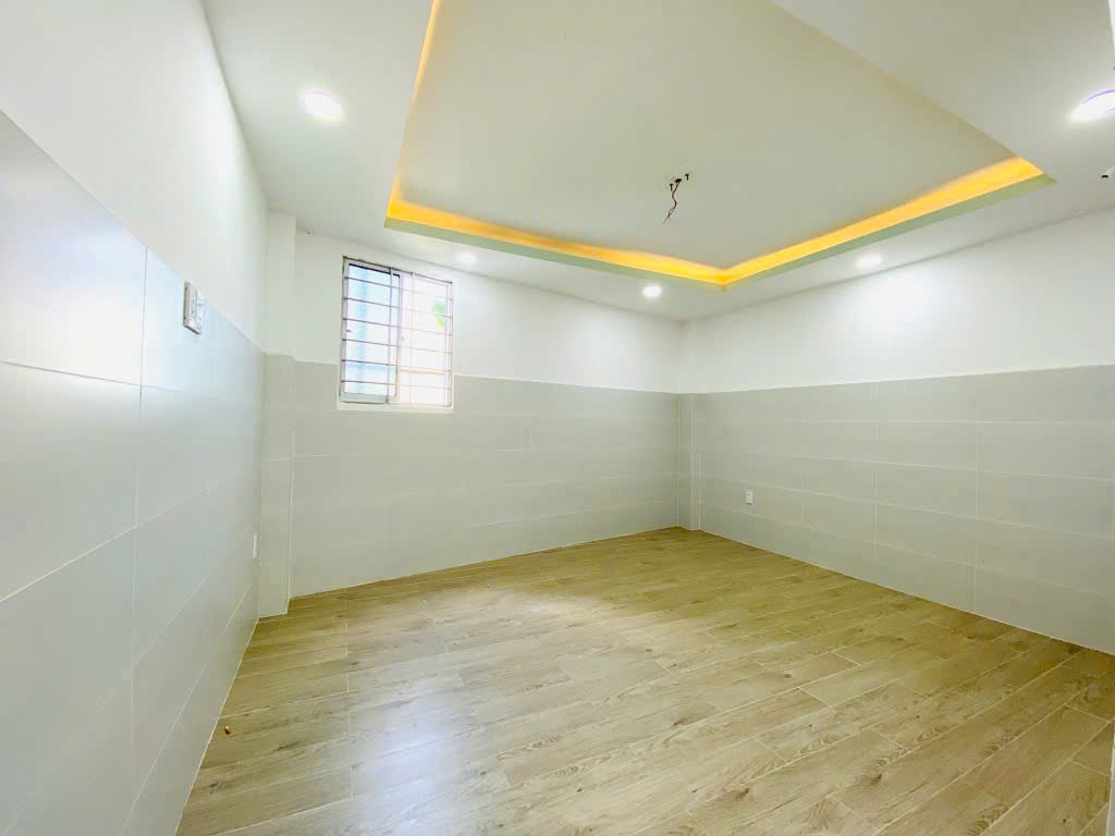 HÀNG HIẾM-CHỈ HƠN 6 ĐỒNG TÍ CÓ NHÀ NGAY CHỢ THỦ ĐỨC - HẺM Ô TÔ