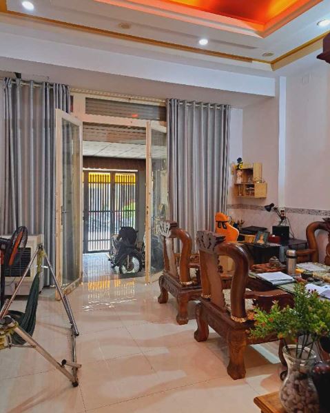 BÌNH TÂN  - 2 MẶT TIỀN TRƯỚC SAU HỒ VĂN LONG  - 5x20M - 3 TẦNG BTCT - GIÁ NHỈNH  8 TỶ TL