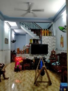 ⛺️Nhà cần bán, 1lầu, Bình chánh, 5m,gần ủy ban nhân dân xã Vĩnh Lộc B cũ, 4x13,giá 3 Tỷ