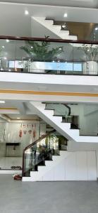 Bán gấp; chính chủ - Nam Hồng - ĐA , DT:50m2; 5 tầng, mặt tiền 4,5m , giá 7,8 tỷ