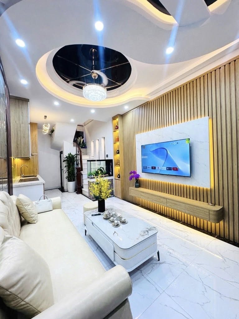 HÀ MỚI HIỆN ĐẠI – NGÕ THÔNG – CÁCH PHỐ 30M – TIỆN ÍCH BAO QUANH – Ở NGAY