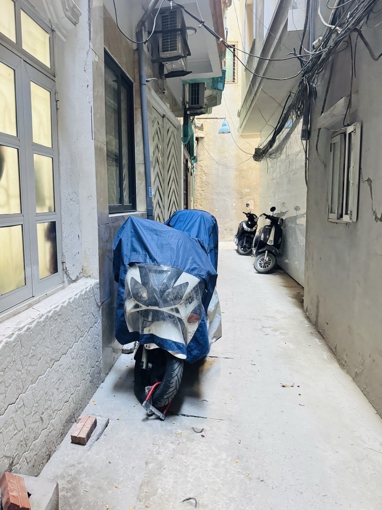BÁN NHÀ 30m2 - 5 Tầng - Giá 6.9 tỷ