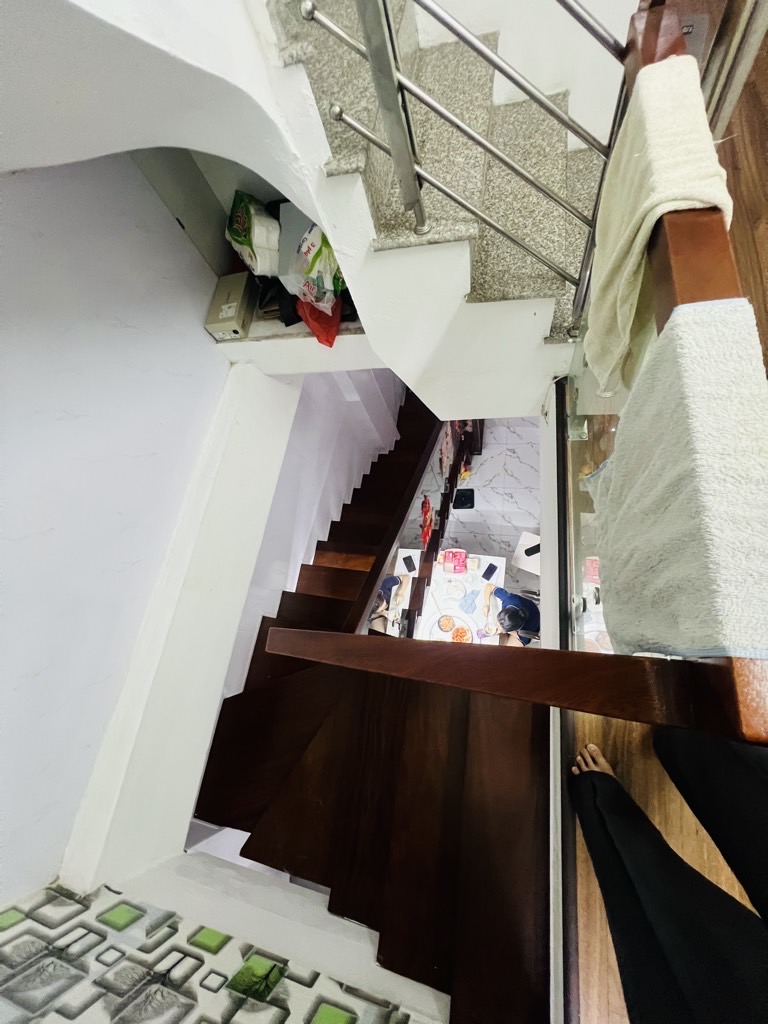 B.A.N NHÀ NGUYỄN TRÃI  34.1 M2 - 4 Tầng - Ngõ nông thẳng tắp - giá  7.5 tỷ