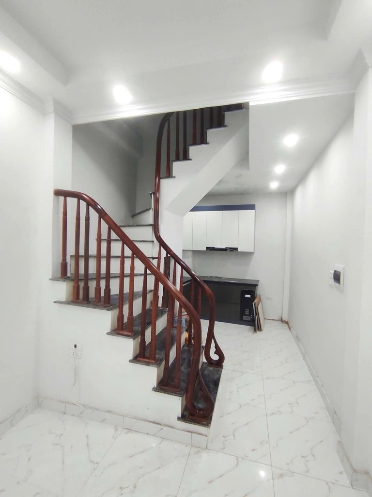 NHÀ ĐẸP – NHÂN HÒA, SẴN VỀ Ở NGAY 31M2 - 5 Tầng - 8 Tỷ hơn