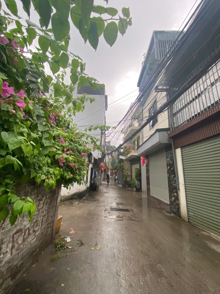 Bán nhà Phố Vĩnh Hưng dân xây 30m² 4 tầng; ba bước ra phố. Giá 7,3 tỷ