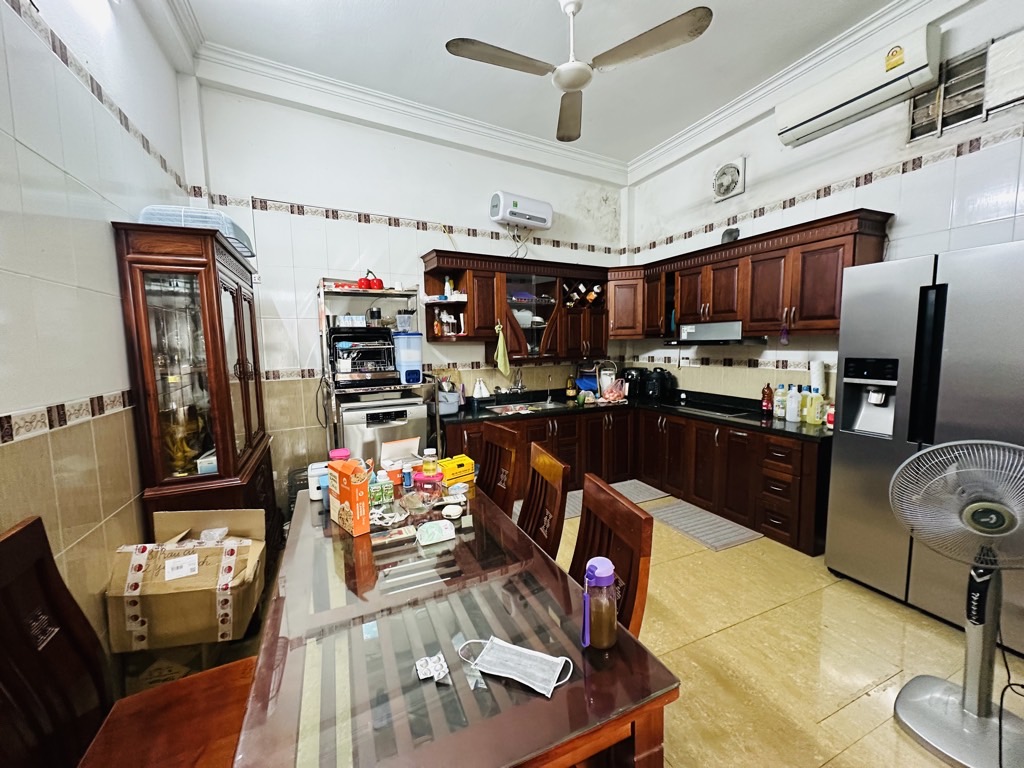 Nhà đẹp vài bước ra phố.  Vĩnh Hưng - Hoàng Mai