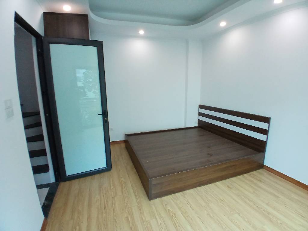Nhà đẹp vài bước ra phố.  Đông Thiên - Hoàng Mai