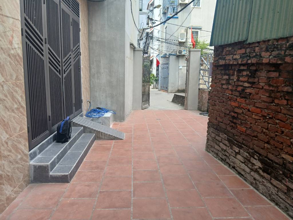 Nhà đẹp vài bước ra phố.  Đông Thiên - Hoàng Mai