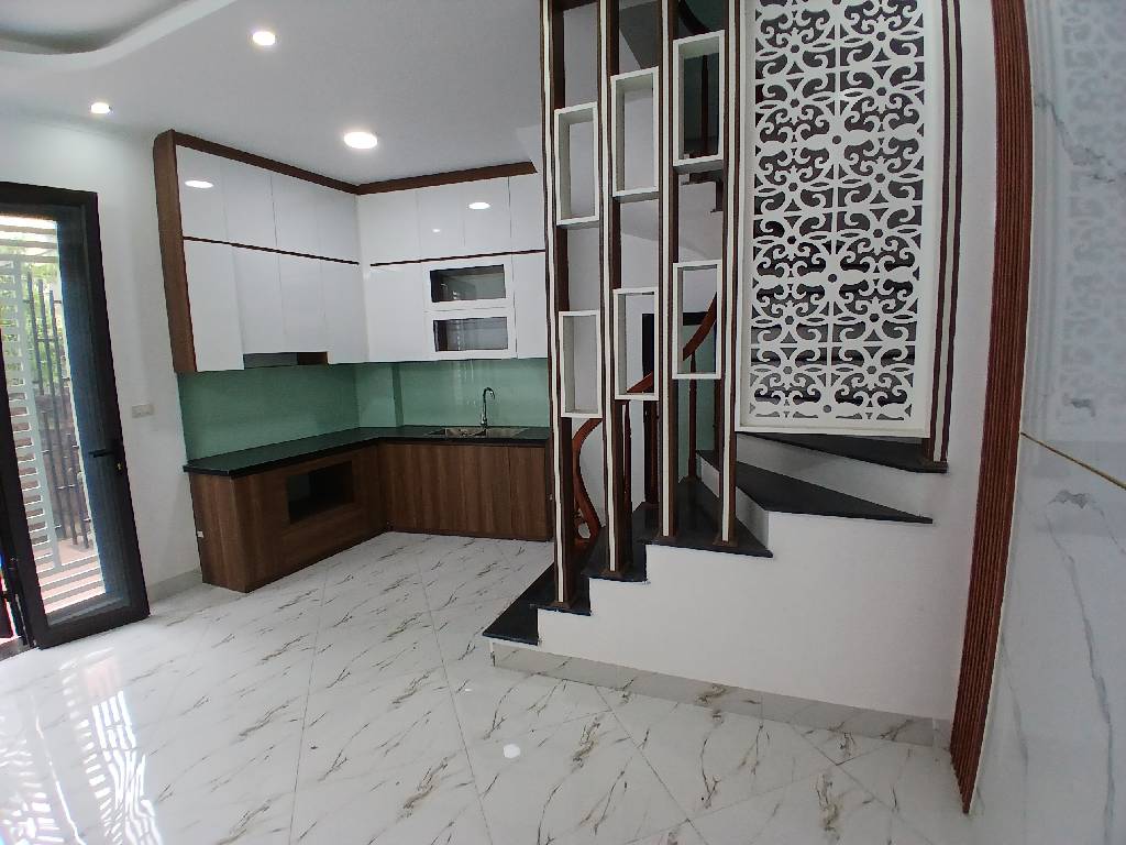 Nhà đẹp vài bước ra phố.  Đông Thiên - Hoàng Mai