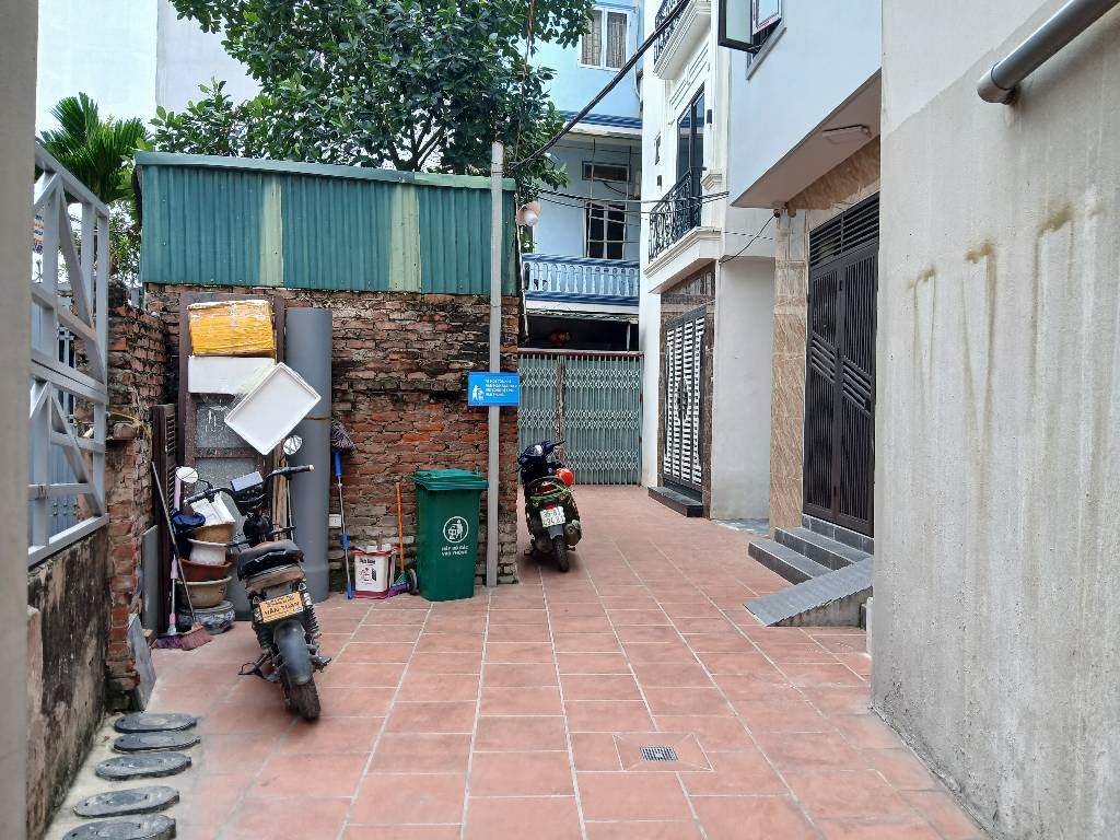 Nhà đẹp vài bước ra phố.  Đông Thiên - Hoàng Mai