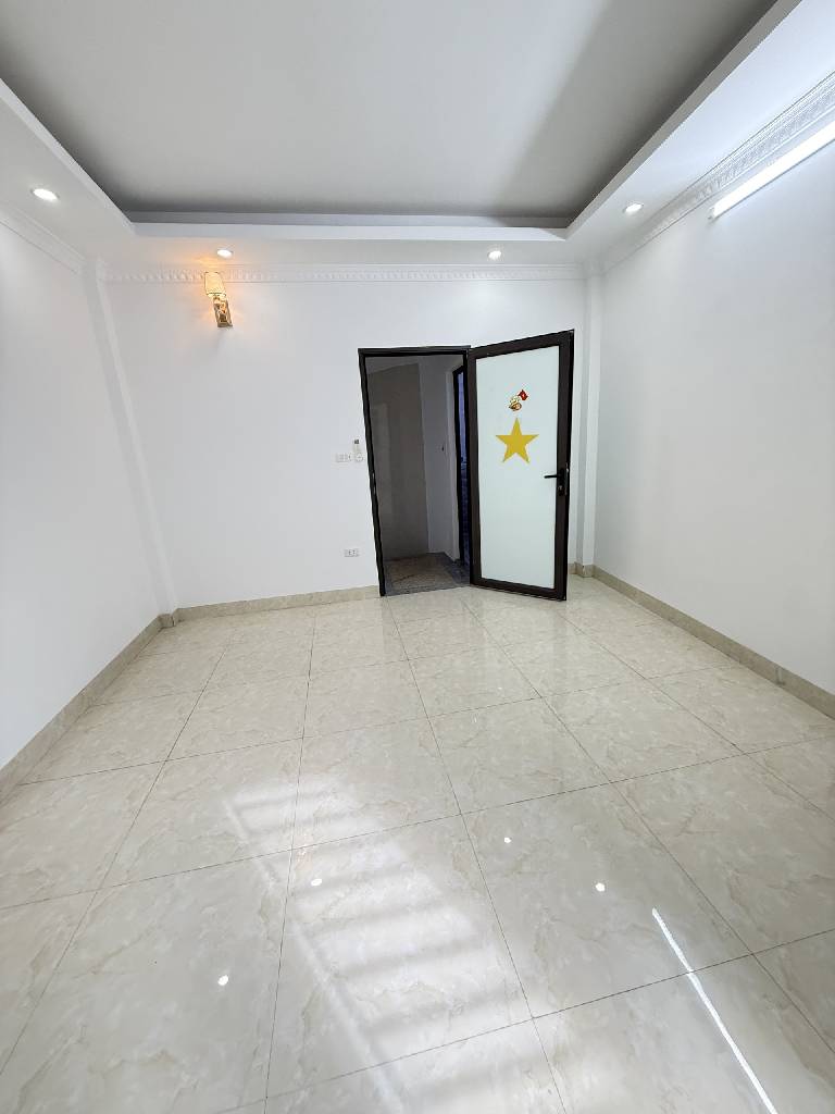 Phố Đông Thiên - Hoàng Mai