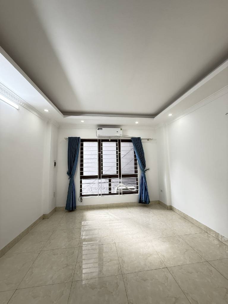 Lô góc nở hậu gần phố MT: 4m * 5 tầng (2021) giá: 7.5 tỷ (có thương lượng nhẹ) Phường Vĩnh Hưng