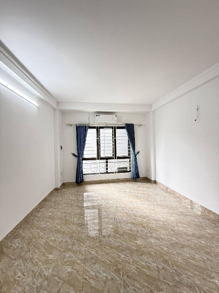 Lô góc nở hậu gần phố MT: 4m * 5 tầng (2021) giá: 7.5 tỷ (có thương lượng nhẹ) Phường Vĩnh Hưng