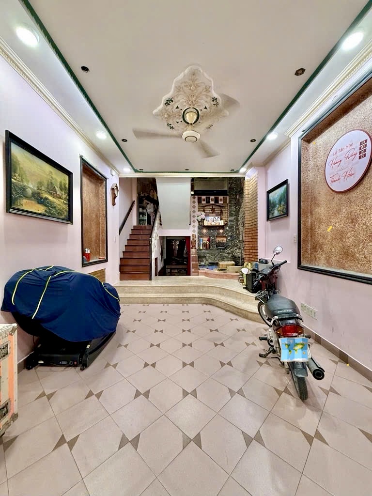 Nhà Nguyễn Kiệm-hẻm xe tải quay đầu-68m2 ngang 4m 5 tầng nhỉnh 12 tỷ