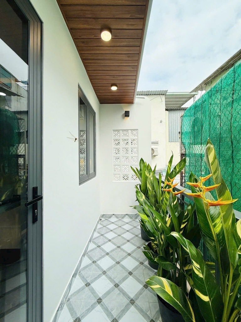 NHÀ NGUYỄN VĂN NGHI-50M RA MẶT TIỀN