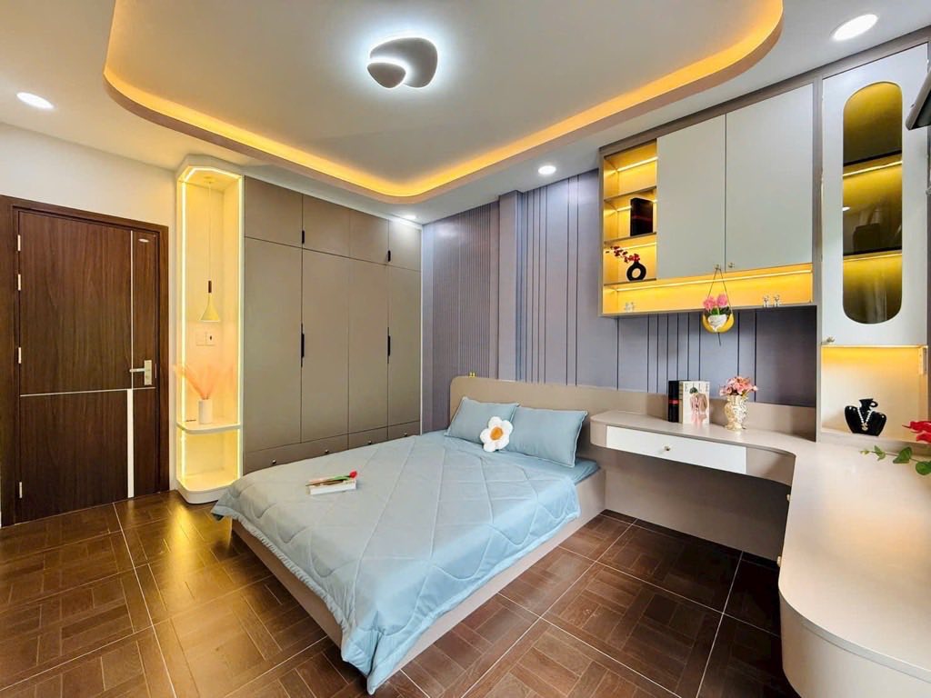 NHÀ NGUYỄN VĂN NGHI-50M RA MẶT TIỀN