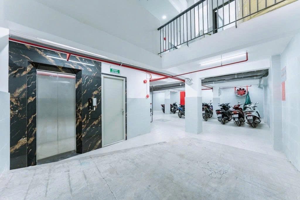 TÒA NHÀ CHDV HIỆN ĐẠI ĐANG CÓ THU NHẬP 300tr/Tháng