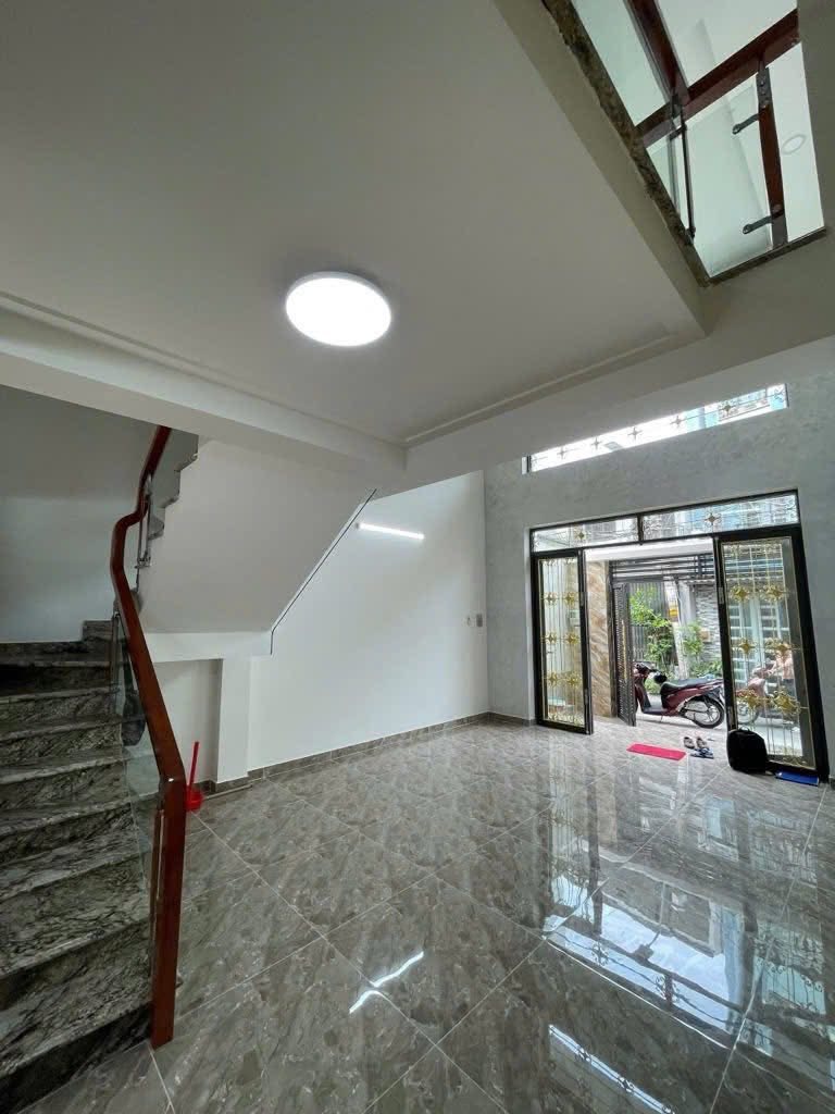 Nhà 2 mặt tiền đường, hẻm xe hơi thông tứ tung đường Lê Đức Thọ.