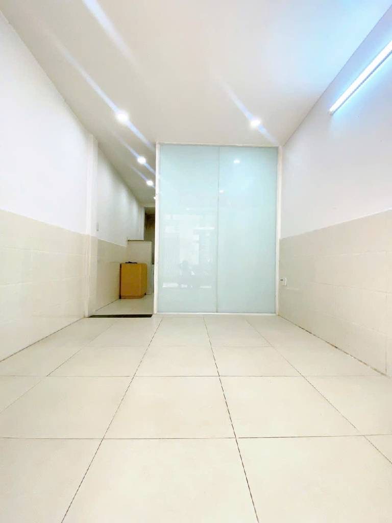 Bán nhà Trung tâm P.1, Q.Tân Bình, Nguyễn Trọng Tuyển 30m2