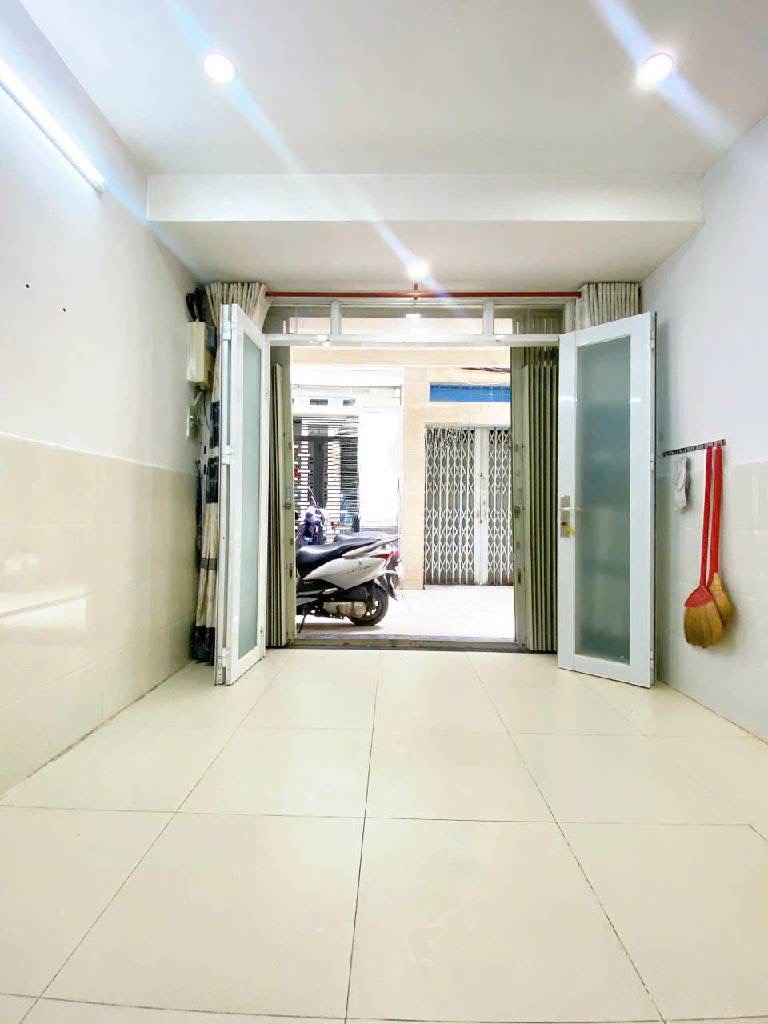 Bán nhà Trung tâm P.1, Q.Tân Bình, Nguyễn Trọng Tuyển 30m2