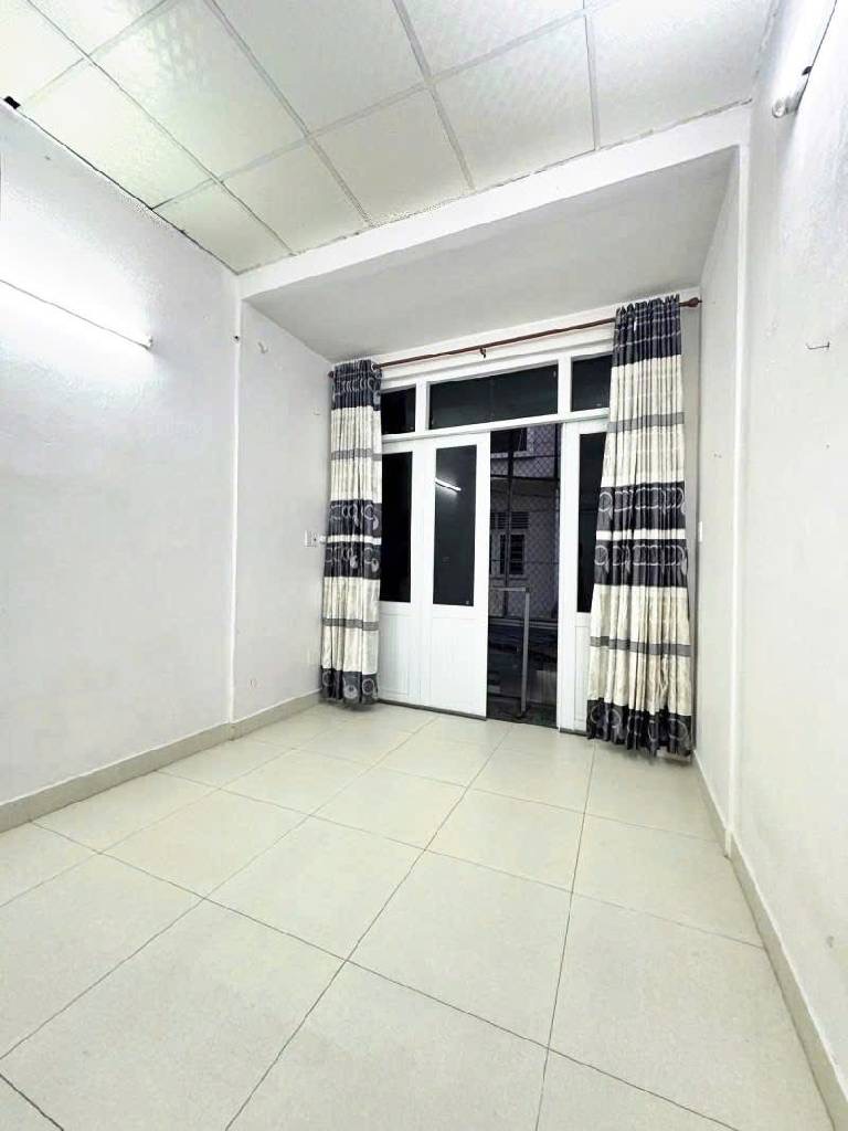 Bán nhà Trung tâm P.1, Q.Tân Bình, Nguyễn Trọng Tuyển 30m2